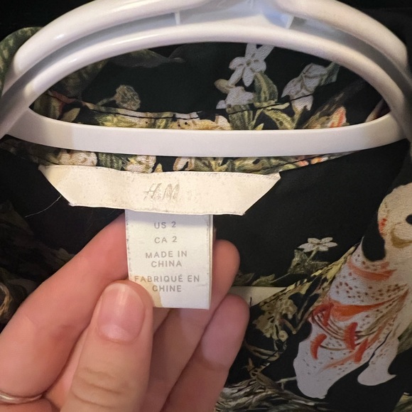 H&M Jungle Print Blouse - Picture 3 of 5